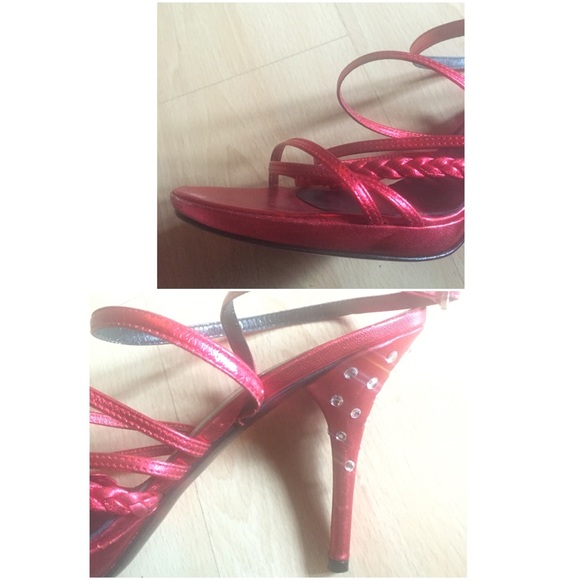 Gianfranco Ferré Red Heels - Picture 2 of 3