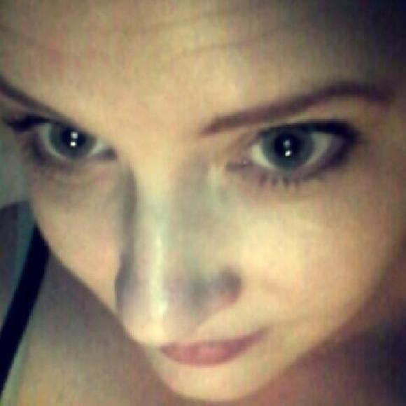 Meet your Posher, Renée - Picture 1 of 1