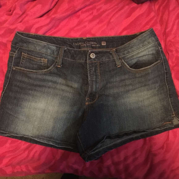 Size 16 Jean Short Shorts