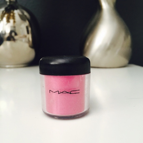 Mac pigment color powder