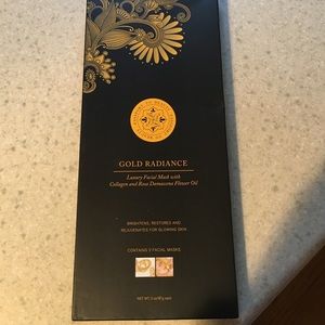 Gold Radiance Luxury Facial Mask