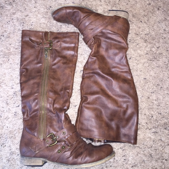 Riding boots