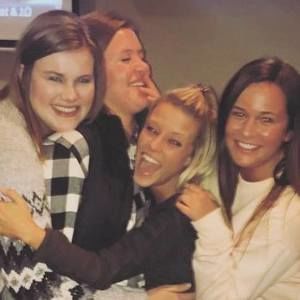 Meet your Posher, Liz