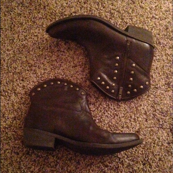 Lucky Brand booties