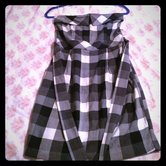 Black and white plaid strapless dress size Large