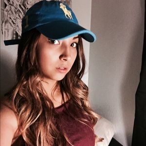 Meet your Posher, Val