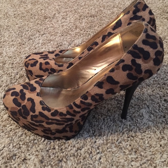 Leopard heel - Picture 2 of 2