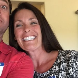 Meet your Posher, Alyson