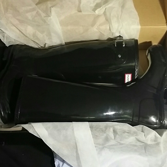 ❌SOLD ON MERC❌ - Picture 2 of 3