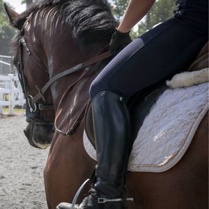 Meet your Posher, Camille