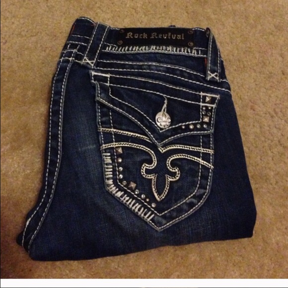 Rock Rival boot cut jeans in great condition :)