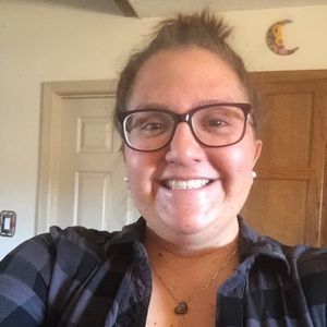 Meet your Posher, Myra