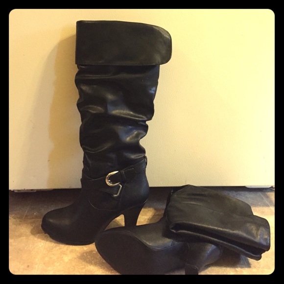 New boots 👢 NEVER WORN