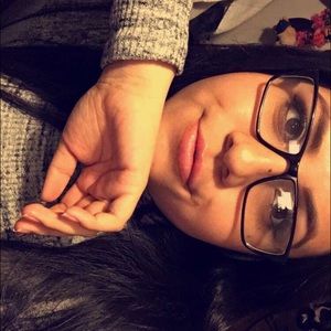 Meet your Posher, Erika