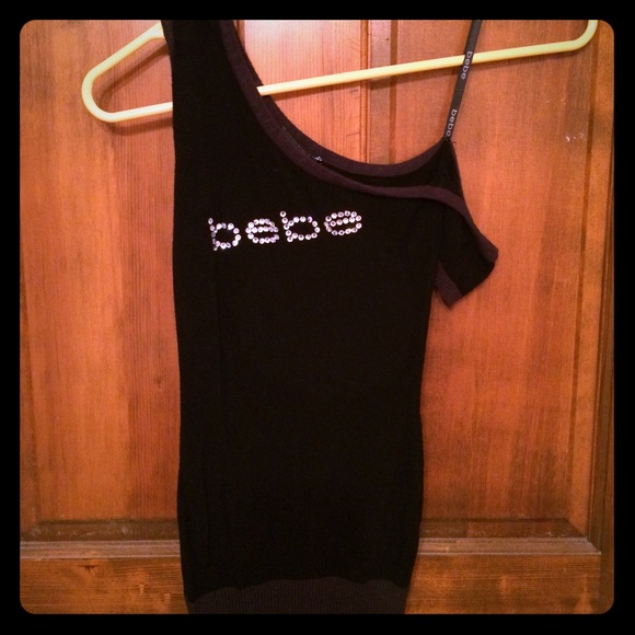 One shoulder/One sleeve Bebe Logo shirt