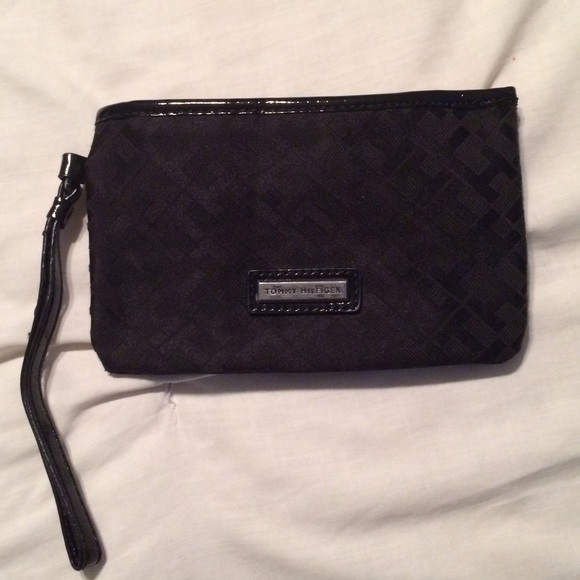 Tommy Hilfiger wristlet