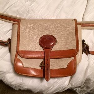 Beautiful Dooney and Bourke crossbody purse.