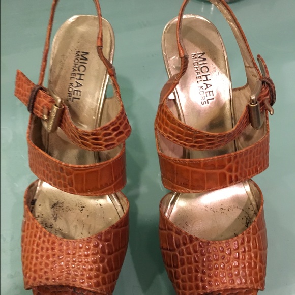 Michael Kors pumps