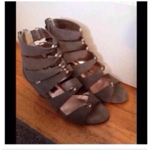 GREY/TAUPE WEDGE SANDAL HEEL