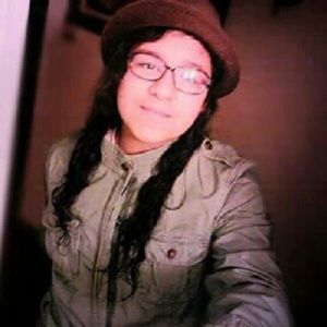 Meet your Posher, Damaris