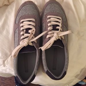 Zara grey sneakers with felt material