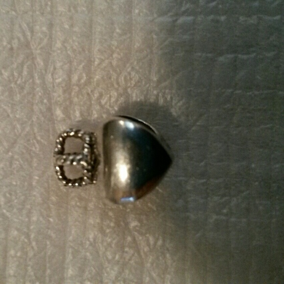 Crown heart bead