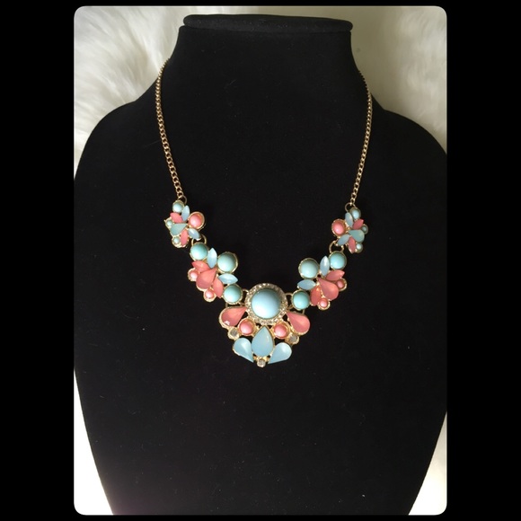 Statement "Drop" Necklace - Picture 3 of 4