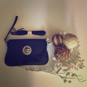 Baggallini black bag