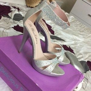 Prom or evening shoes