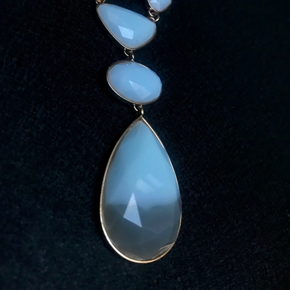 Baby blue & grey statement necklace - Picture 4 of 5