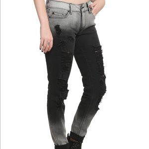Hot Topic Lovesick Gray Distressed Skinny Jeans