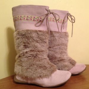Fabulous fuzzy boots
