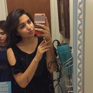 Meet your Posher, Daniella