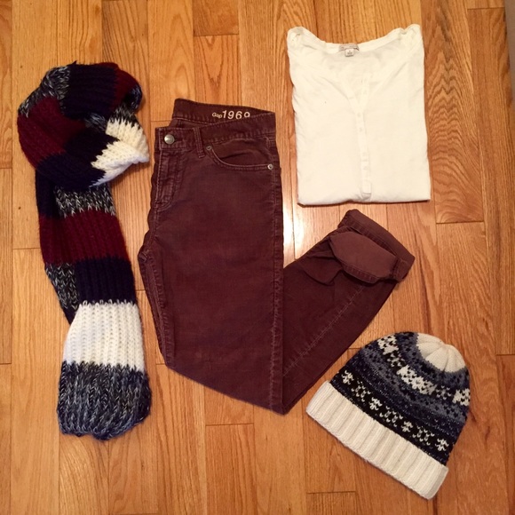 Gap Sexy Boyfriend Corduroys in Maroon Sz 24R