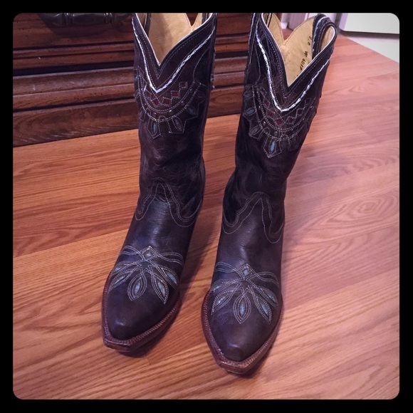 tony lama boots.
