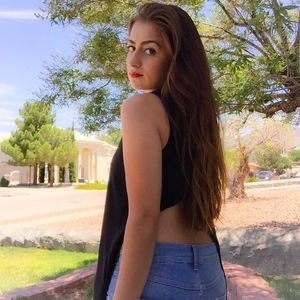 Meet your Posher, Victoria