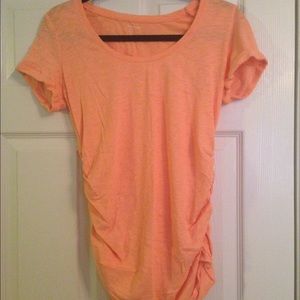 🎉 SALE 🎉 Bright Peach/Orange Maternity Tee