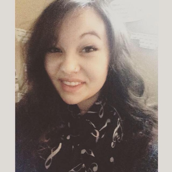 Meet your Posher, Pamela - Picture 1 of 1