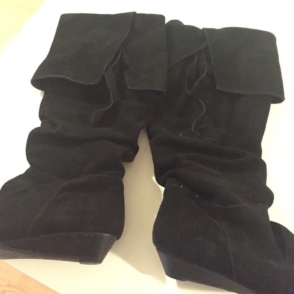 ✨Nine West suede boots.✨ - Picture 3 of 4