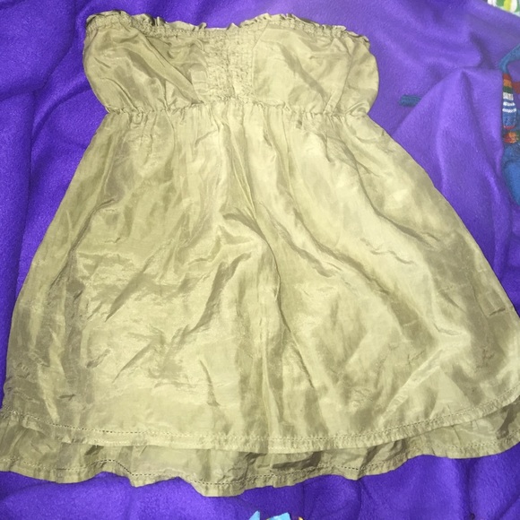 Abercrombie and Fitch olive green tube top.