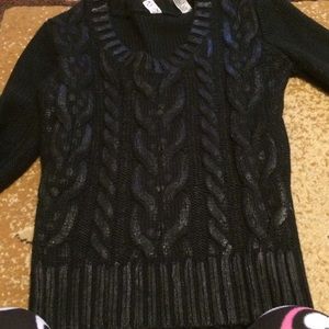 BUCKLE SWEATER