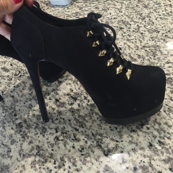 Black bootie heels - Picture 3 of 4