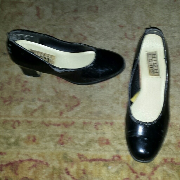 Shoes - Picture 4 of 4