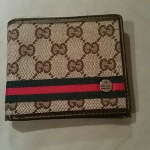 Knock off gucci wallet!