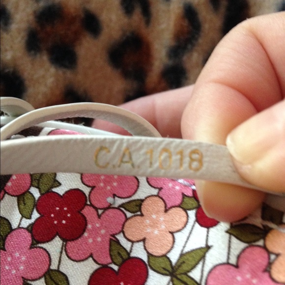 🚫SOLD Bundled🚫Authentic Louis Vuitton wedges. - Picture 4 of 4