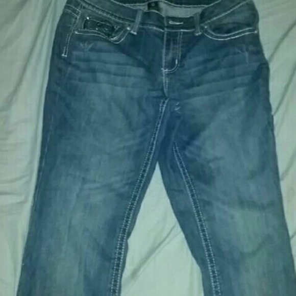Light Faded Out Jean's with Design on the Pockets - Picture 1 of 4