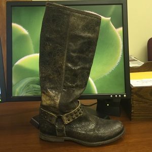 Size 8.5 Frye Phillip Harness Boots