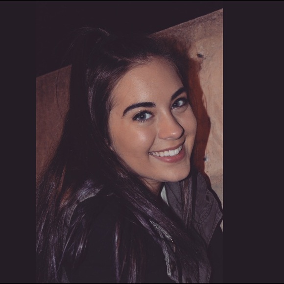 Meet your Posher, Keelie