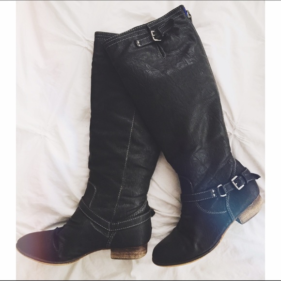 Black Riding Boots with Blue Zipper