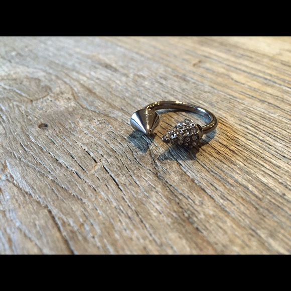 Double Ended - Adjustable "Gunmetal" Spiked ring - Picture 1 of 2